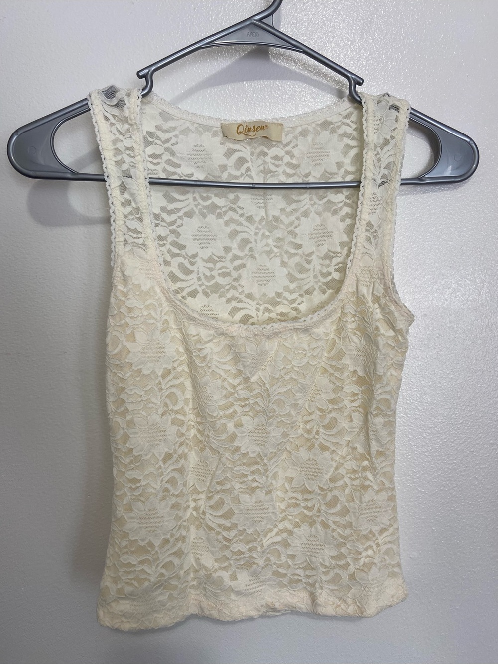 Lace Scoop Neck Tank Top - Cream